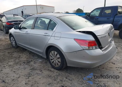 2010 Honda Accord 2.4 Lx z USA, uszkodzony, nr VIN 1HGCP2F35AA072380